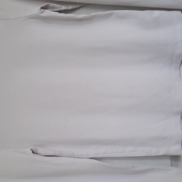 H&M Basic white LS - Picture 4 of 5